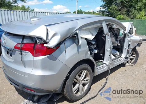 2015 Acura Rdx z USA, uszkodzony, nr VIN 5J8TB3H53FL002116
